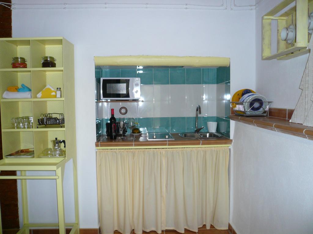モナチルコルティーホ ピロンゴアパートメント 部屋 写真